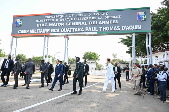 La France rétrocède à la Côte d&rsquo;Ivoire sa base militaire historique près d&rsquo;Abidjan