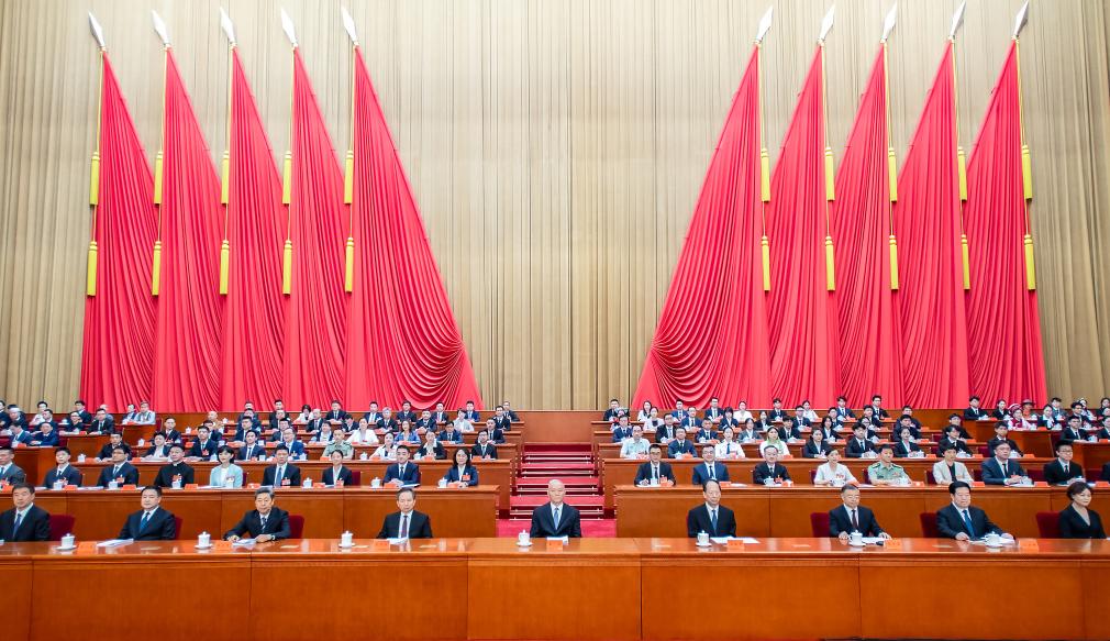Xi Jinping préside une réunion de la direction du PCC pour examiner les règlements de travail relatifs à la prise de décision, à la délibération et à la coordination