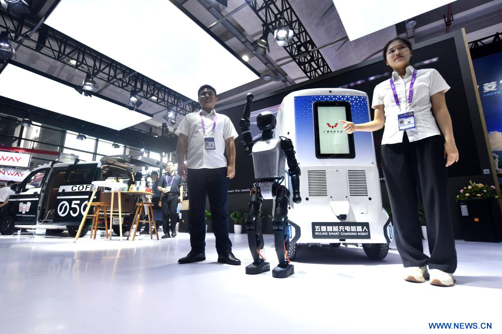 Chine : robots lors de l&rsquo;Exposition Chine-ASEAN