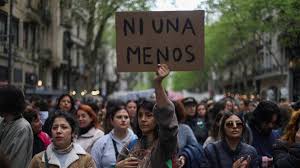 Argentine : la rue en furie après un triple féminicide, Buenos Aires en état de choc