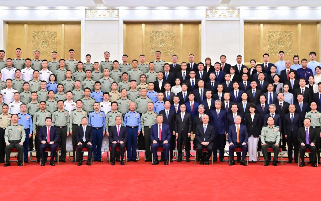 Les commémorations chinoises de la Journée de la Victoire renforcent la confiance dans la poursuite du renouveau national (Xi Jinping)