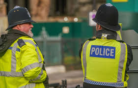 Royaume-Uni : trois hommes soupçonnés d’avoir aidé les services de renseignement russes arrêtés à Londres