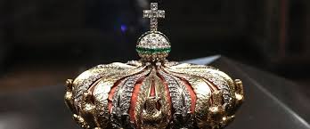 Bijoux dérobés au Louvre : un braquage spectaculaire et un trésor historique en péril