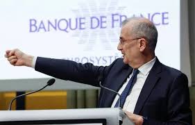 Le gouverneur de la Banque de France dénonce le « gâchis politique » et appelle à un sursaut de responsabilité