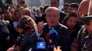 France : La France insoumise tend la main aux autres partis de gauche pour une rencontre d’urgence