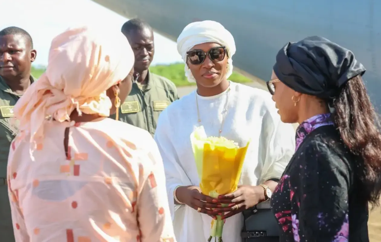 Marie Khone Faye à Banjul : Un engagement renouvelé pour la santé, l’éducation et le leadership féminin
