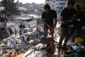 Gaza : au moins 11 morts dans des frappes israéliennes, selon la Défense civile