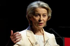 Union européenne : Ursula von der Leyen confortée par le Parlement après l’échec des motions de censure