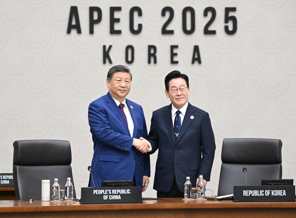 Xi annonce que la ville chinoise de Shenzhen accueillera la réunion des dirigeants économiques de l&rsquo;APEC en 2026