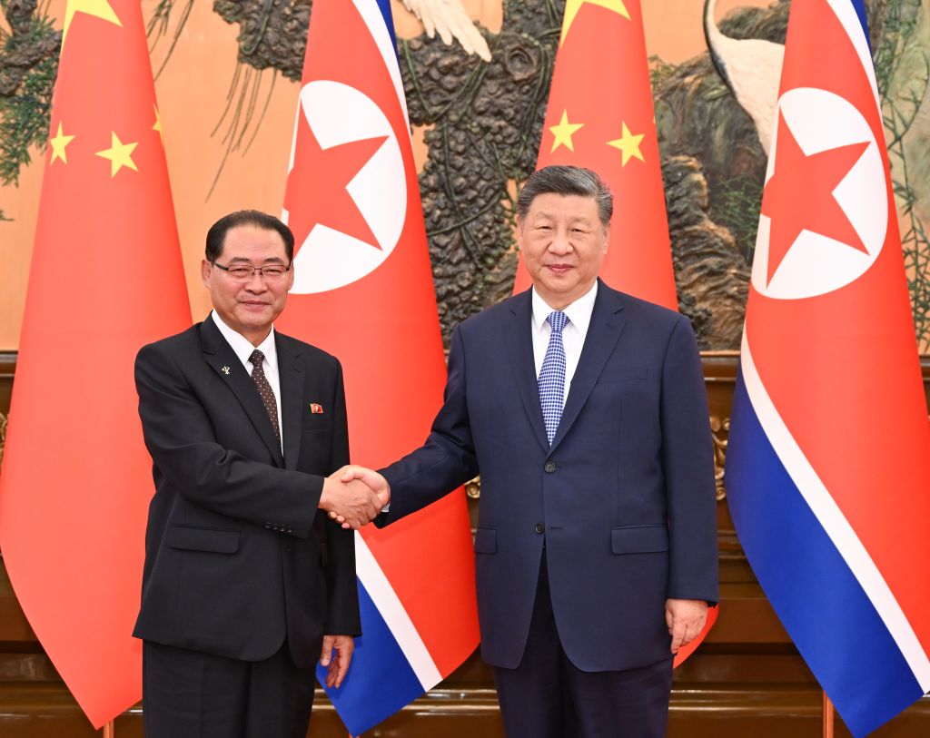 Xi Jinping rencontre le Premier ministre du cabinet de la RPDC