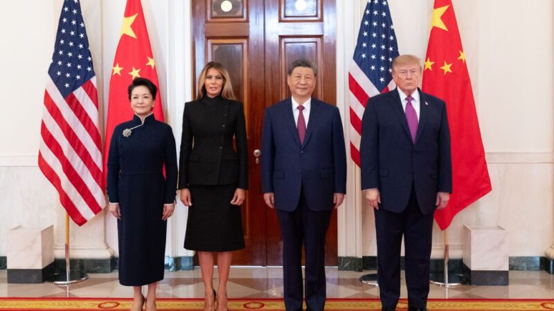 Xi se dit prêt à travailler avec Trump pour maintenir les relations sino-américaines sur une voie stable