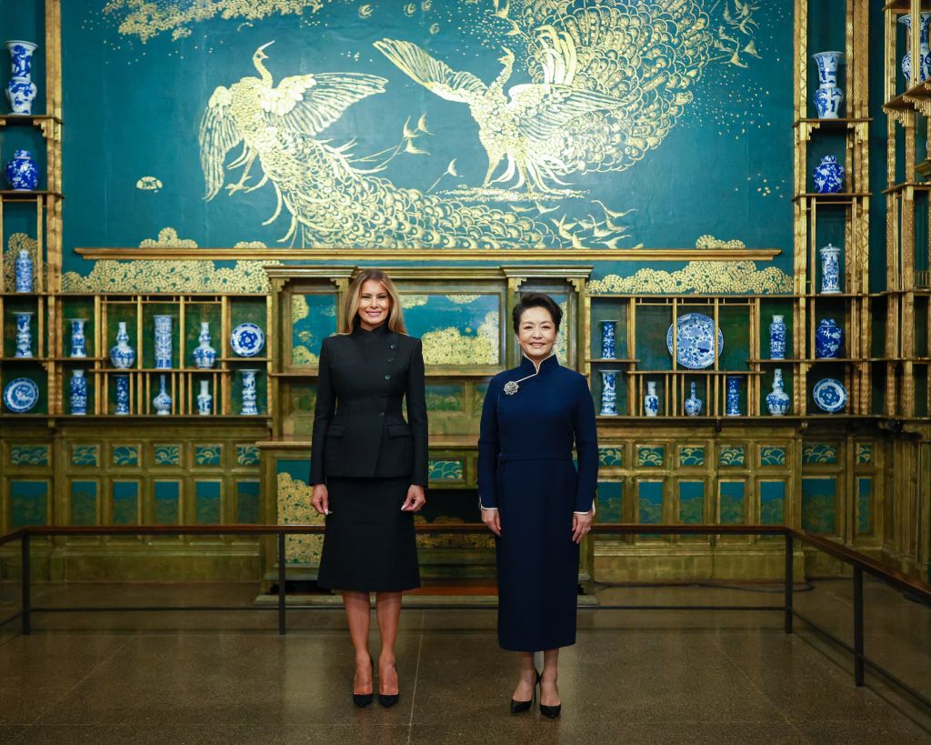 Les premières dames de Chine et des Etats-Unis visitent le Musée national d&rsquo;art asiatique